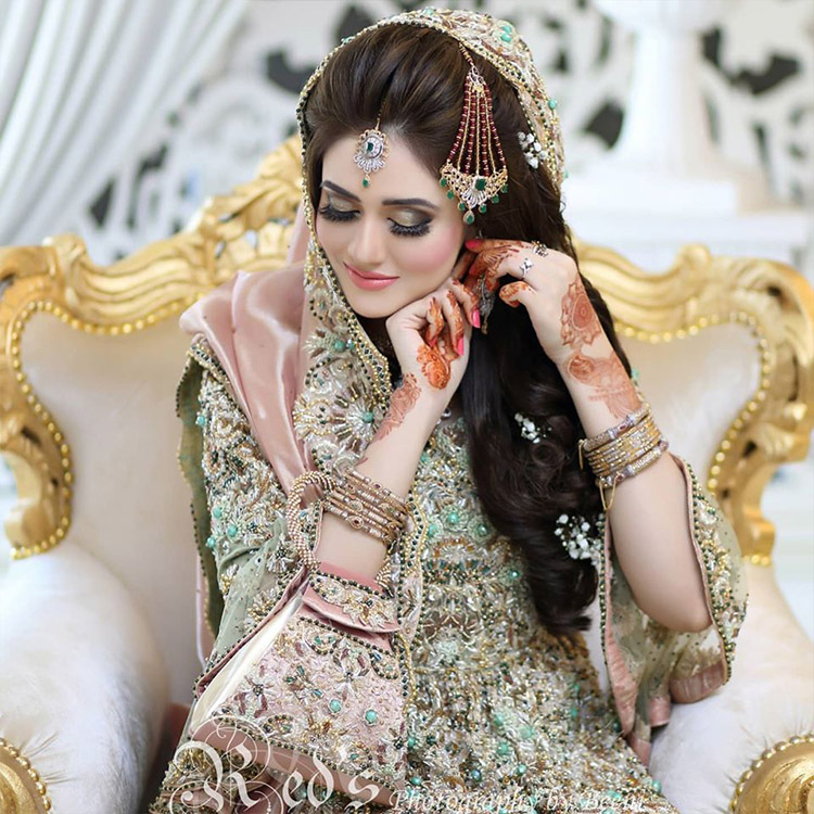 THE BEST BEAUTY SALONS IN LAHORE FOR YOUR EID LOOKS GROOMINGS - Pak Cheers  - Wedding Makeup service provider